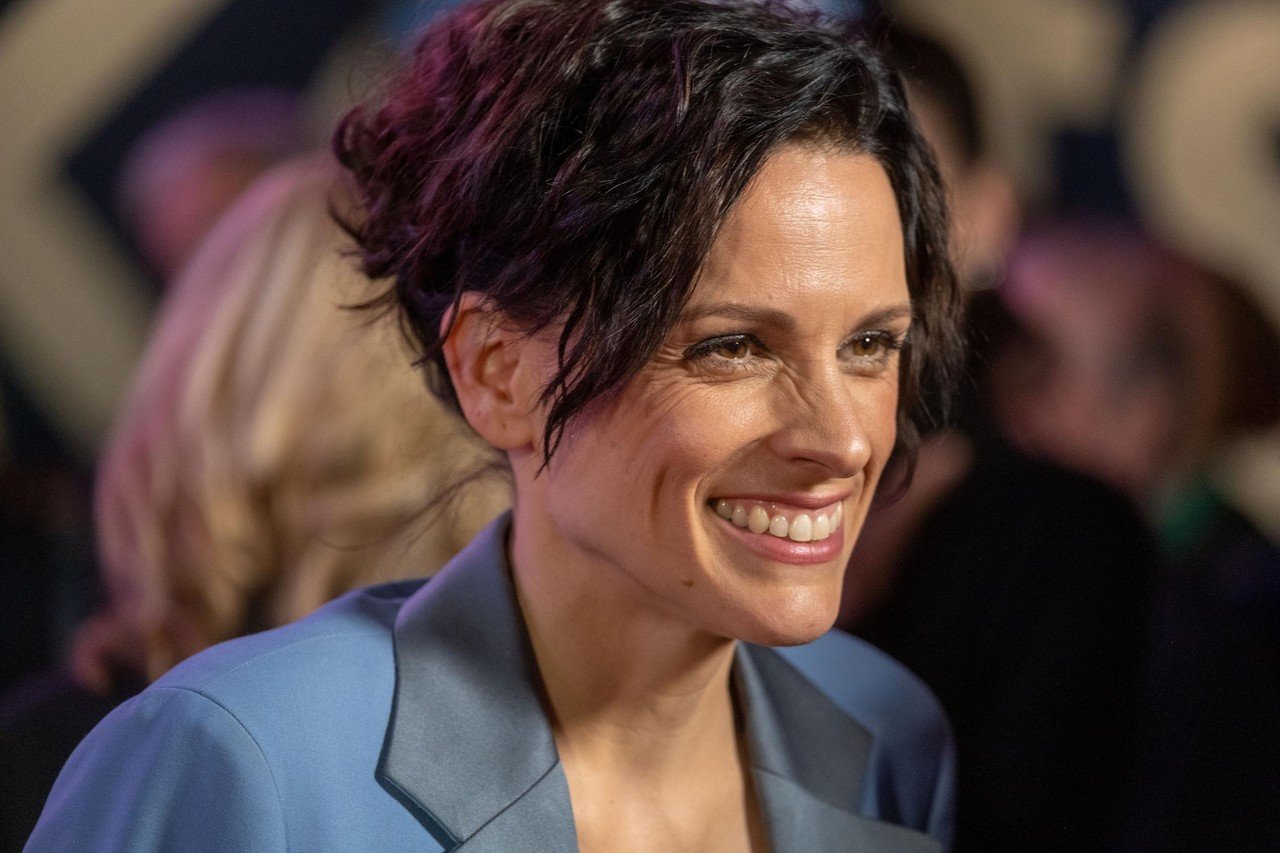 Veerle Baetens is eerste gast in 'Alleen Elvis' | Het Nieuwsblad Mobile