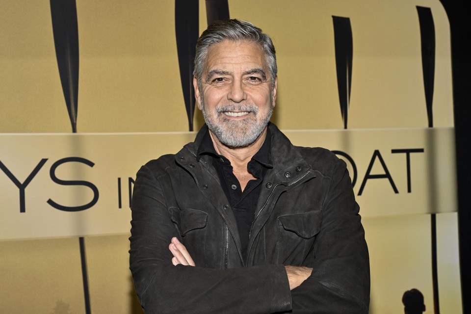 George Clooney (foto) werd op X bedreigd door de Russische oud-president Dmitri Medvedev.