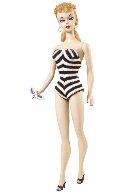 Menstruatie Gevoelig ontwikkelen Barbie wordt 60 en zwijgt niet langer: "Ja, ik heb me ook al afgevraagd of  Ken wel op vrouwen valt" | Het Nieuwsblad Mobile