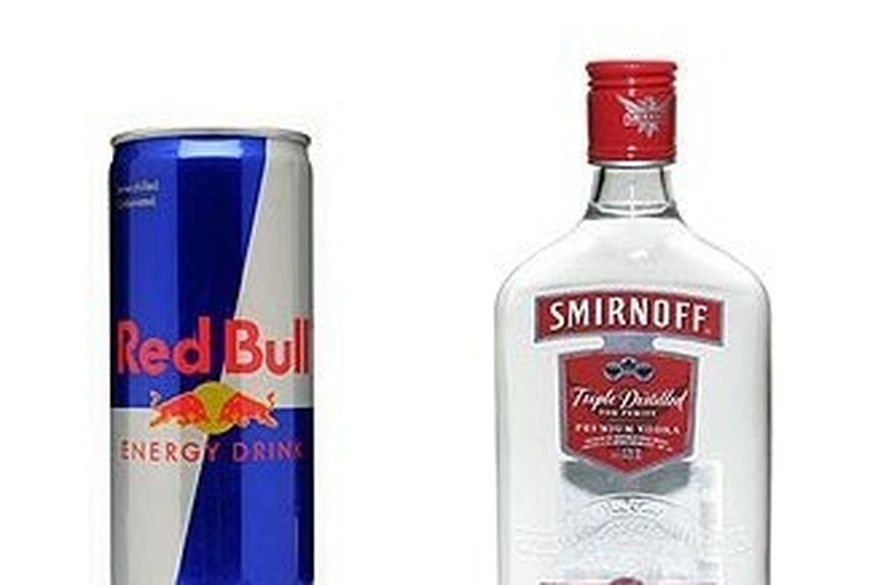 Pornografie Onvermijdelijk Punt Experts waarschuwen: Red Bull en vodka combineren is gevaarlijker dan je  denkt | Het Nieuwsblad Mobile