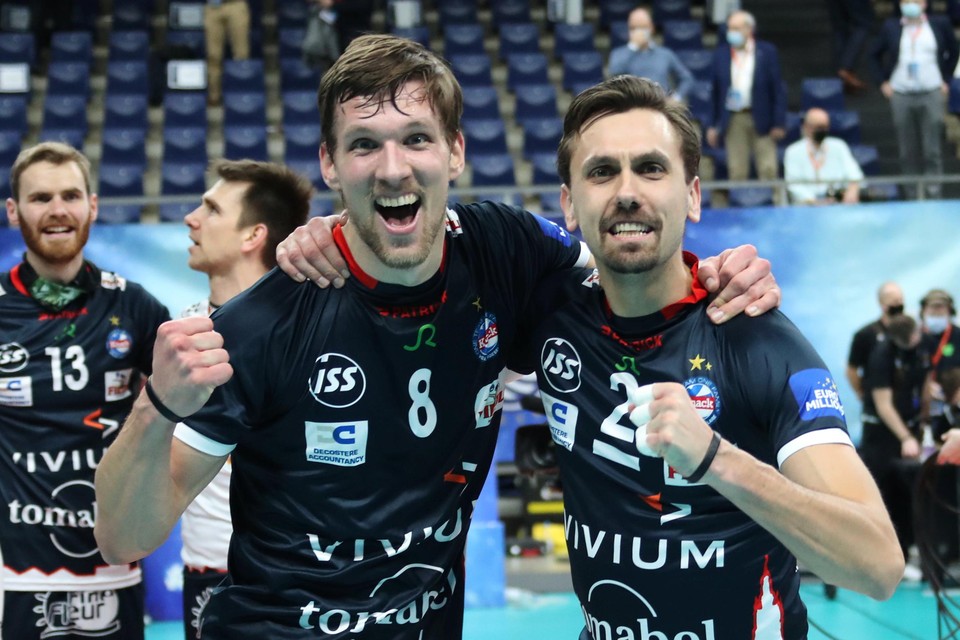 Matthijs Verhanneman en Hendrik Tuerlinckx wonnen in februari nog samen de beker met Roeselare. “Het zal raar doen om hem vanaf volgend seizoen aan de andere kant van het net te zien”, zegt Verhanneman.
