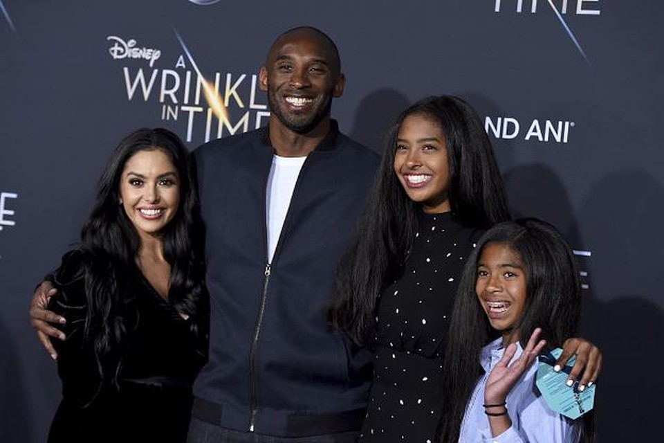 Kobe Bryant in 2018 met zijn vrouw Vanessa en dochters Natalia en Gianna. Kobe en Gianna overleden op 26 januari 2020 bij een helikoptercrash.   