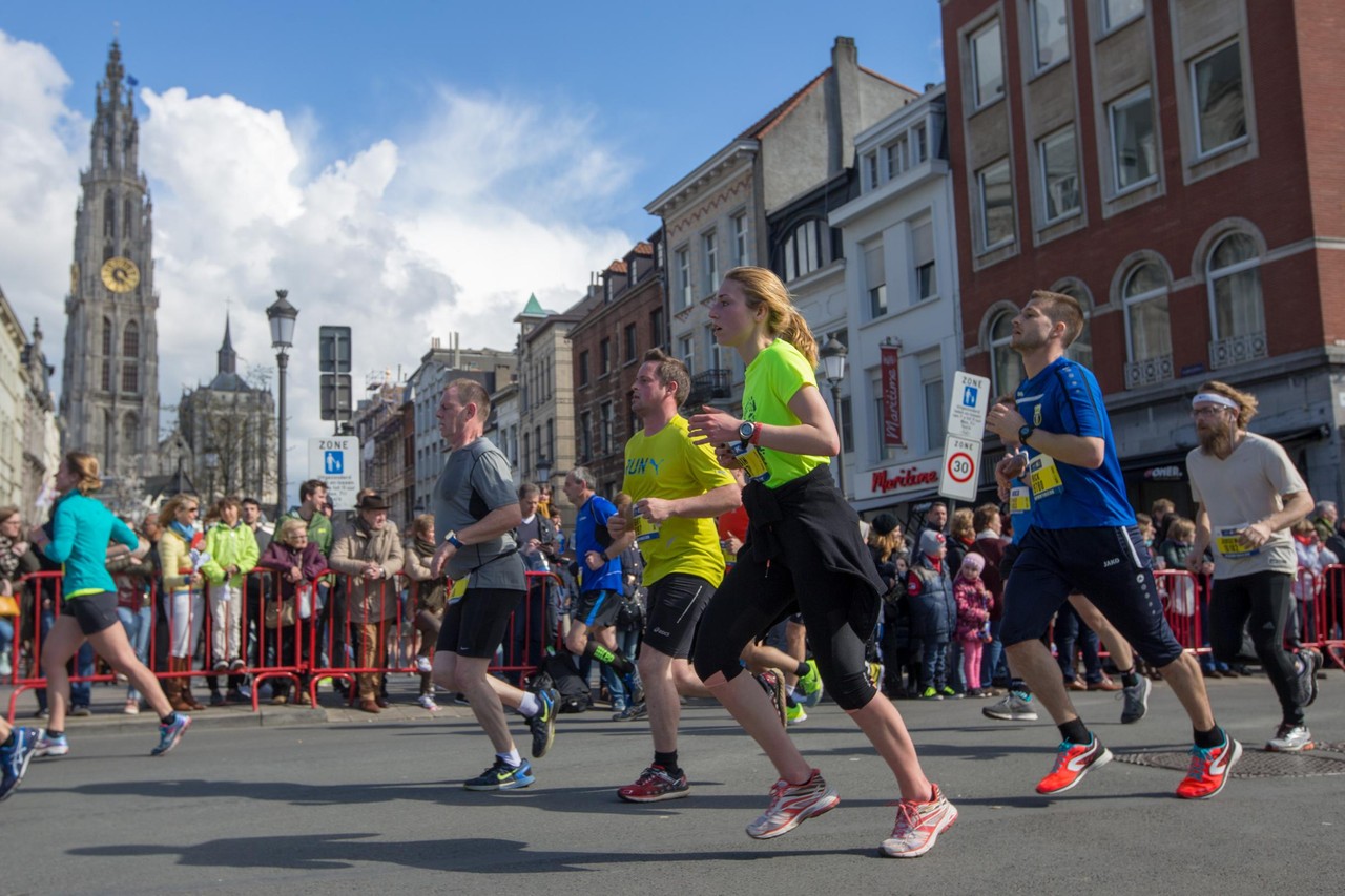 Antwerp 10 Miles Trekt Dit Jaar Over Grote Markt Antwerpen Het Nieuwsblad Mobile