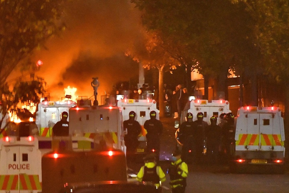 Woensdag werd de politie in Belfast nog bekogeld met vuurwerk.  