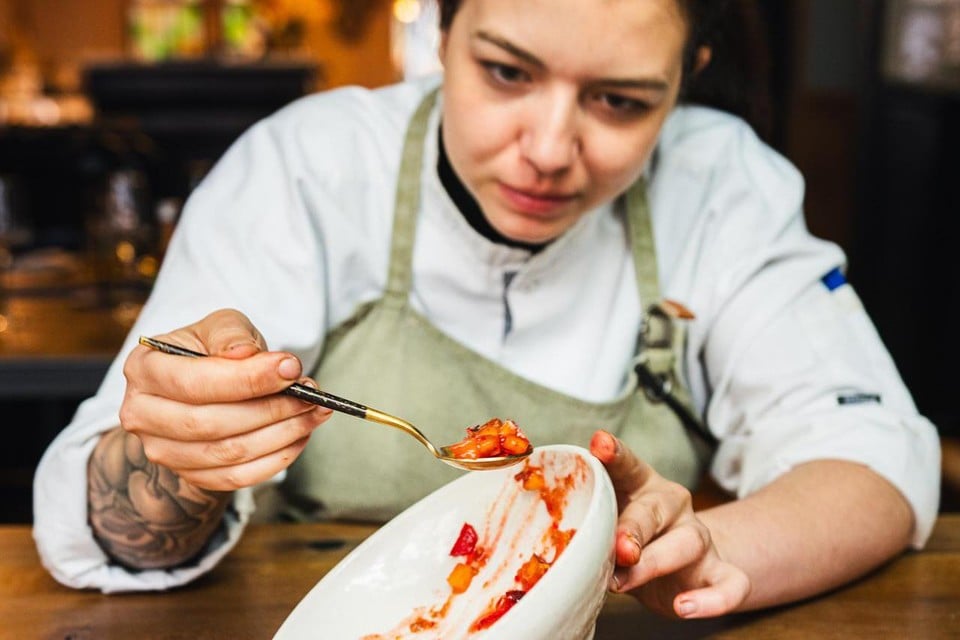 The reservations walk in smoothly, and yet Nadine (28) closes her acclaimed restaurant in Ghent: « You just lose your motivation » (Ghent)