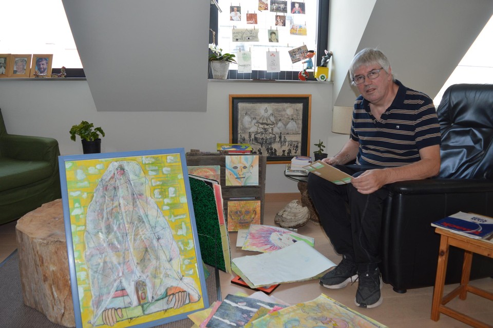 Hij is nog maar vier jaar bezig, maar Johan Van Troos heeft een opmerkelijk oeuvre bijeen getekend.