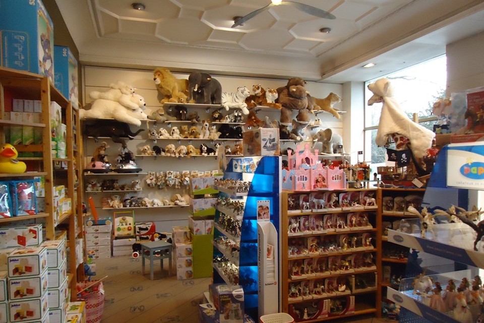 Portiek Uitdrukking Helemaal droog SHOPSTOP. Speelgoedwinkel In den olifant in de Leopoldstraat (Antwerpen) |  Het Nieuwsblad Mobile