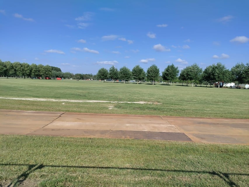 In a few weeks it will be full of thousands of music lovers.