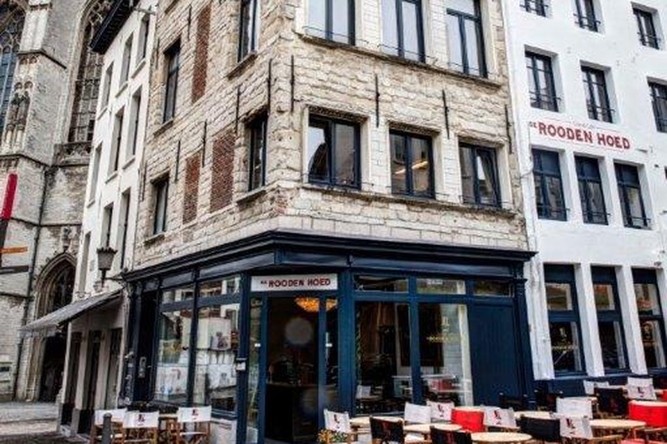 Gezicht omhoog Ingenieurs Verbonden NIEUW. Heropening Grand Café De Rooden Hoed (Antwerpen) | Het Nieuwsblad  Mobile