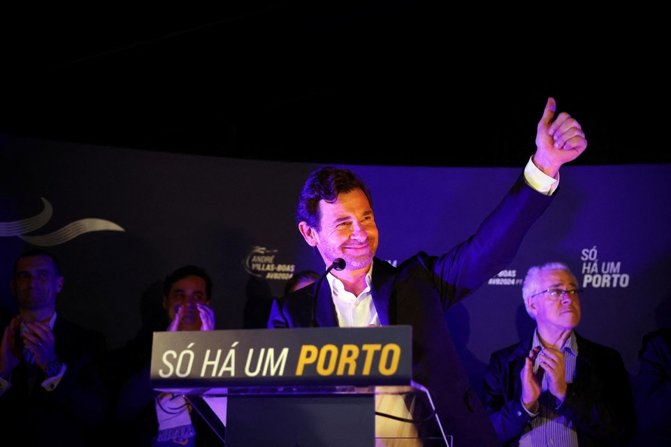 André Villas-Boas volgt Pinto da Costa op als voorzitter van FC Porto.