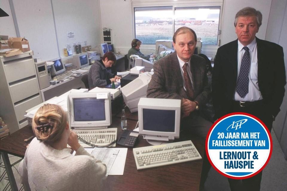 Pol Hauspie (links) en Jo Lernout richten samen een bedrijfje in spraaktechnologie op. Wanneer de banken de geldkraan toedraaien, rekenen ze op de gewone man voor vers geld.
