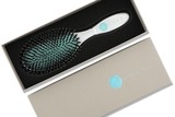 thumbnail: Haarborstel - Adephar - verkrijgbaar in de (online) apotheek, 32 euro