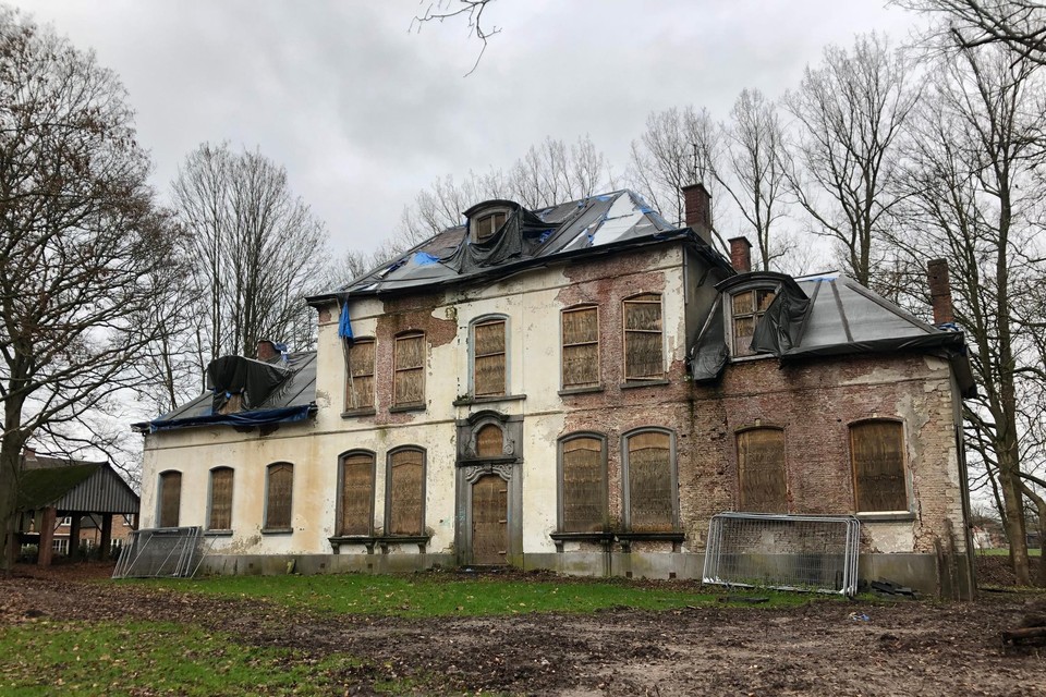 De restauratie van het vervallen gebouw van pastorie Het Hof in Vosselaar gebeurt zonder een privépartner. 