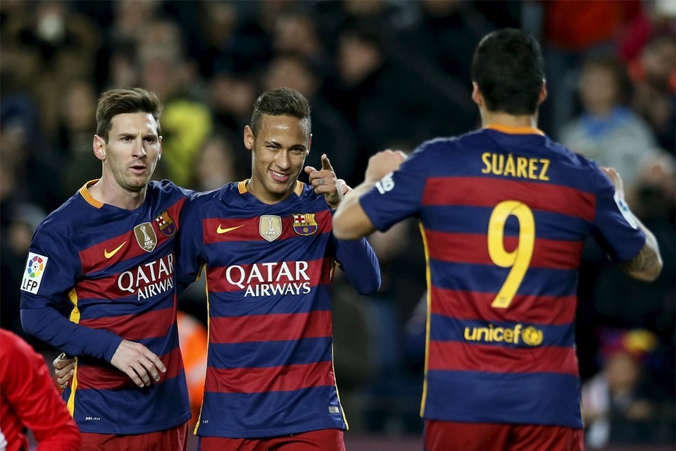 schuifelen Polair omringen Worden dit de nieuwe truitjes van FC Barcelona? | Het Nieuwsblad Mobile