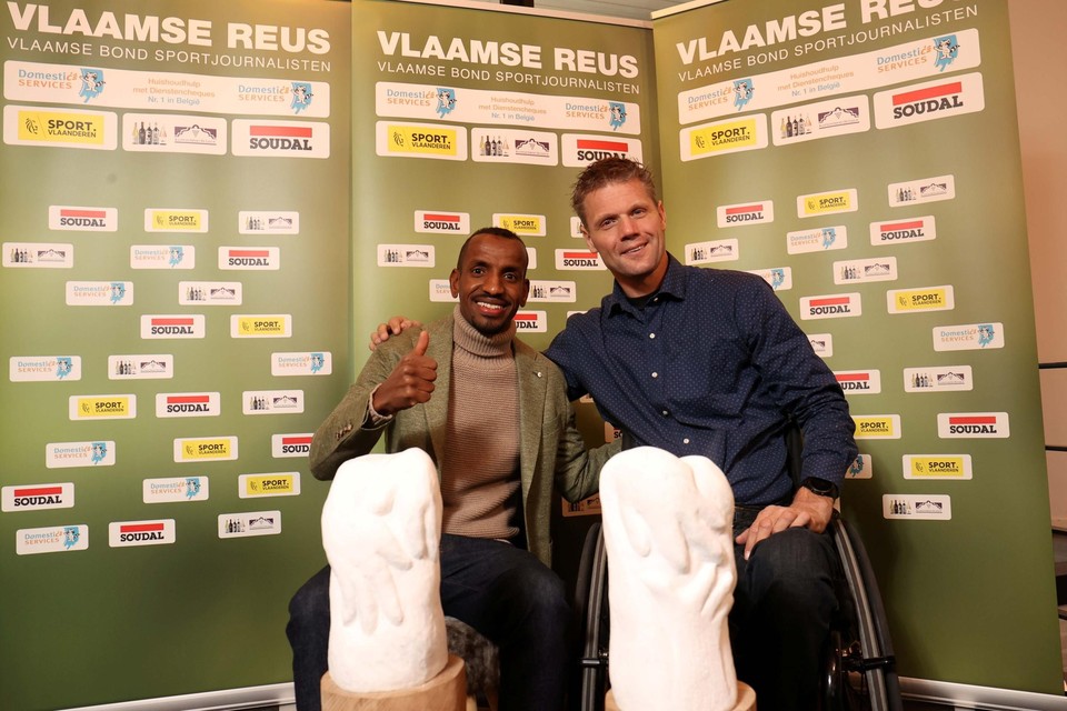 Bashir Abdi en Peter Genyn, de laureaten van de Vlaamse Reus. Foto VDB 