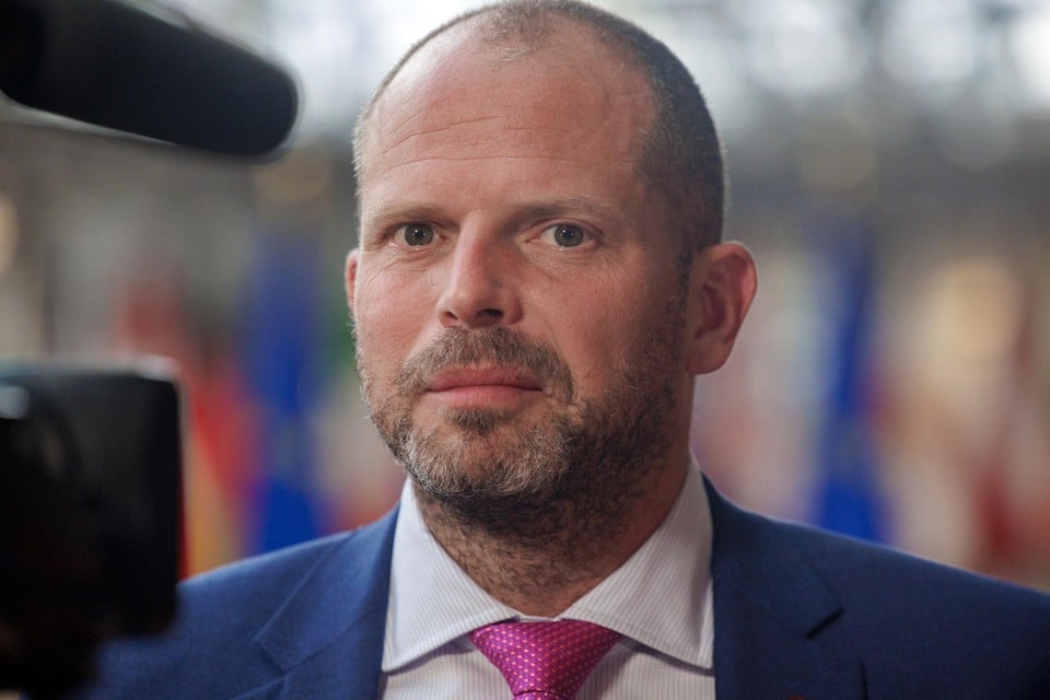 Francken asks higher NATO standard not to be rejected in the longer term: « The next question is whether you will leave NATO »