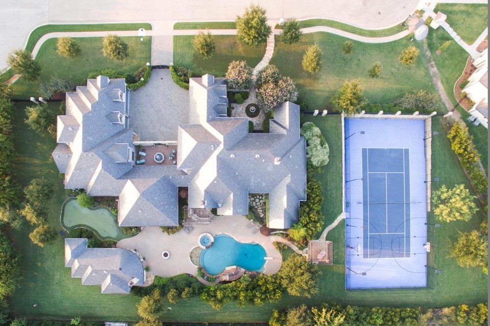 Binnenkijken in de sprookjesachtige villa die Selena Gomez ..., image size:960x640