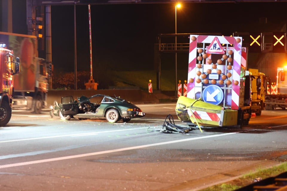 Hardly anything remained of his old-timer-Porsche.
