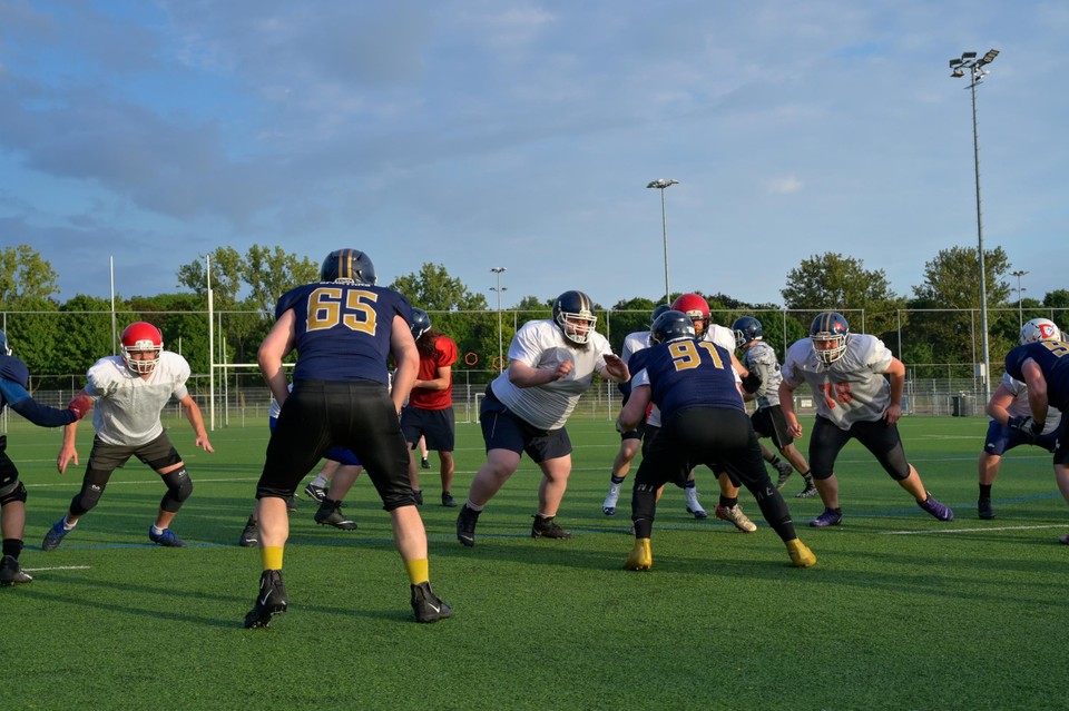 De seniors van de Spartans zijn zich aan het voorbereiden voor hun laatste wedstrijd van het seizoen, op 19 juni. 