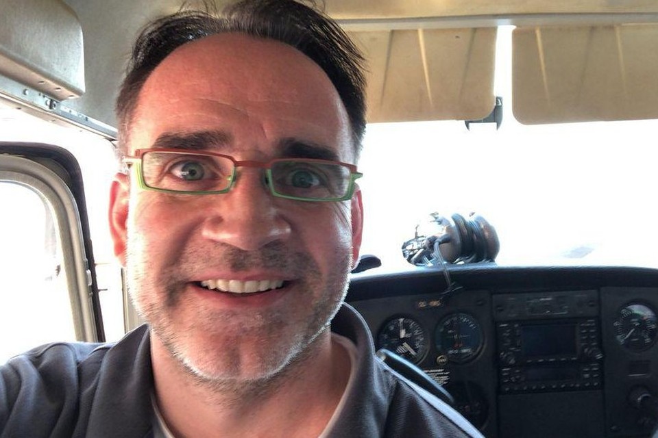 Robby Claes (45), een ex-piloot die nergens liever was dan in de lucht. 