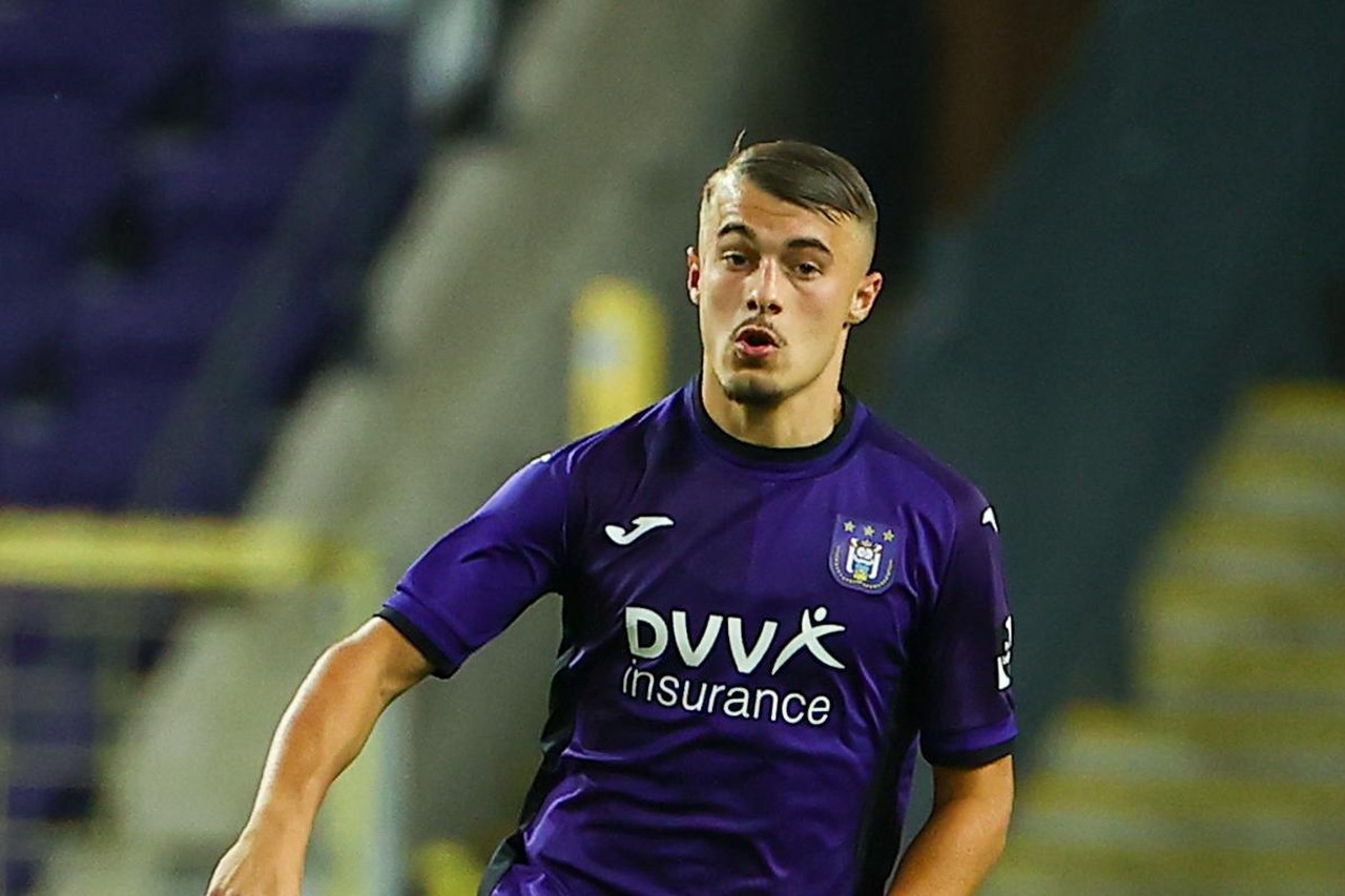 NEERPEDE, BELGIUM - AUGUST 04 : Ethan Butera during the photoshoot of Rsc  Anderlecht Futures on