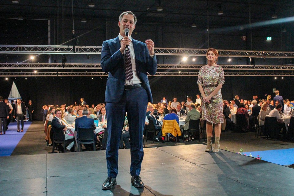 Premier Alexander De Croo zaterdagavond op Kortrijk XPO. 