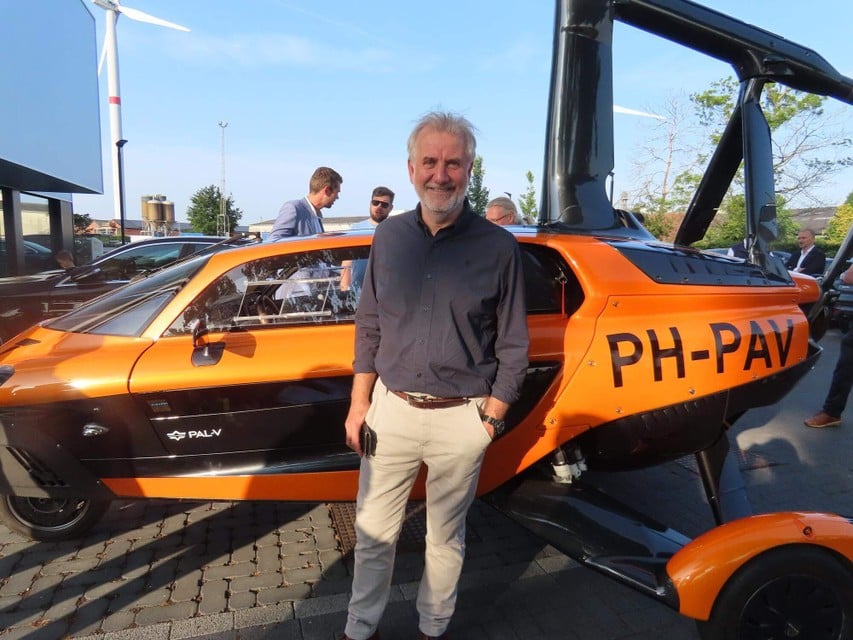 The Kalmthout entrepreneur Stanny Wouters is a big fan of cars and motorbikes. He brought Herman Delcroix into contact with the Dutch company that built the first flying car in the world.