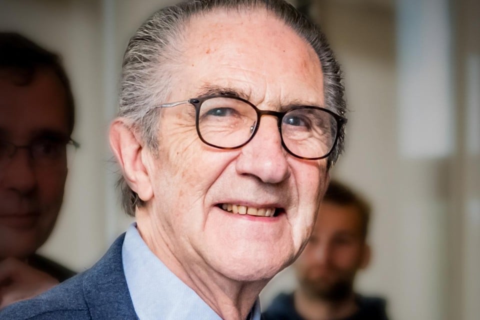 “Ik heb de laatste weken ervaren dat het op korte termijn niet gemakkelijk zal zijn om de UHasselt ruim uit te bouwen”, zegt afscheidnemend associatievoorzitter Willy Claes.