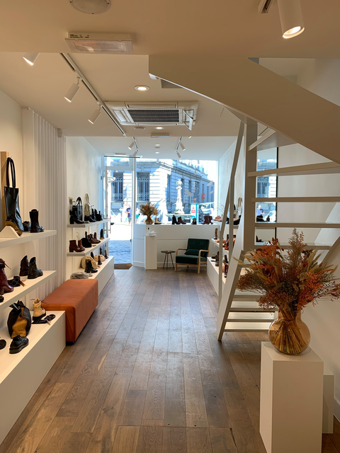 Sophie (46) maakt carrièreswitch en opent schoenenwinkel: “Stijl die je nog niet vond Gent” (Gent) | Het Nieuwsblad Mobile