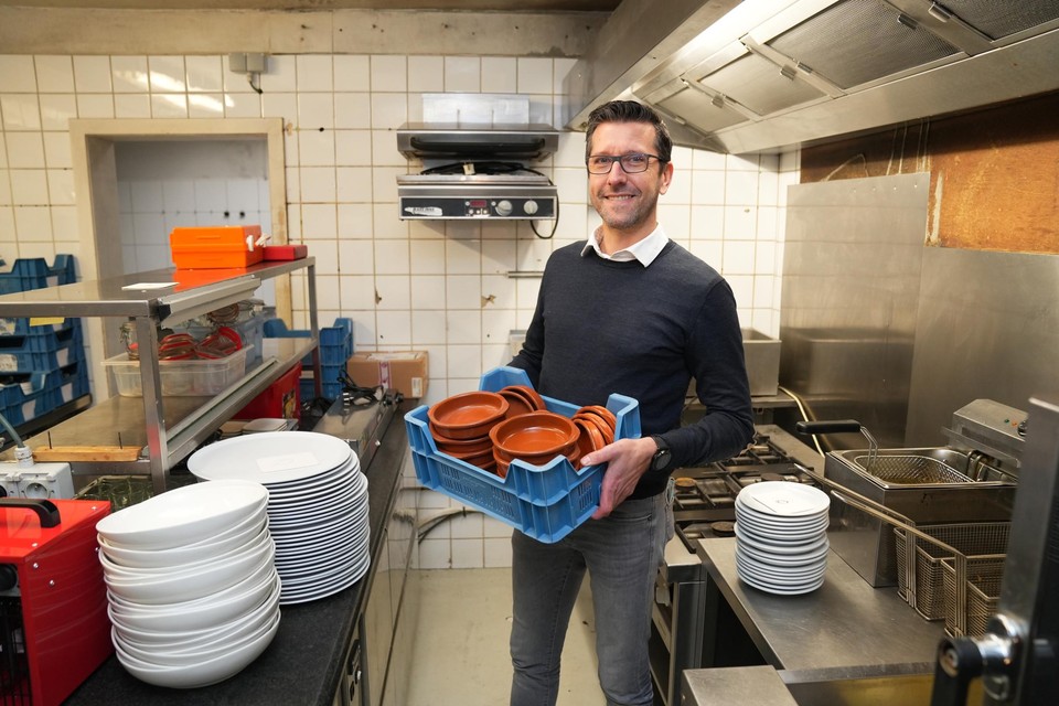 Jean-Claude De Geyter van Brasserie Klaverblad verkoopt uit 