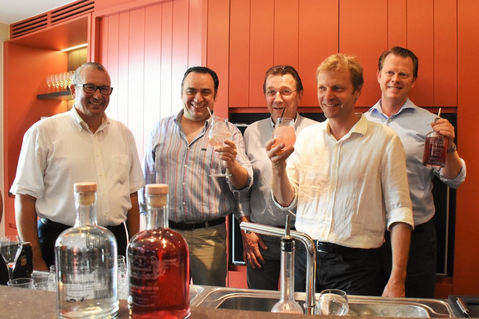 De Gin Clear van Lindemans op basis van een distillaat van Oude Kriek Cuvée René viel opnieuw internationaal in de prijzen.