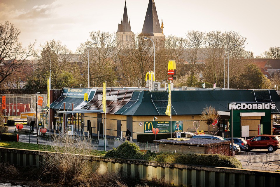 McDonald’s is al sinds oktober 1992 een vertrouwd gezicht op de Mechelse vesten. Daar verrijst een nieuwbouw.