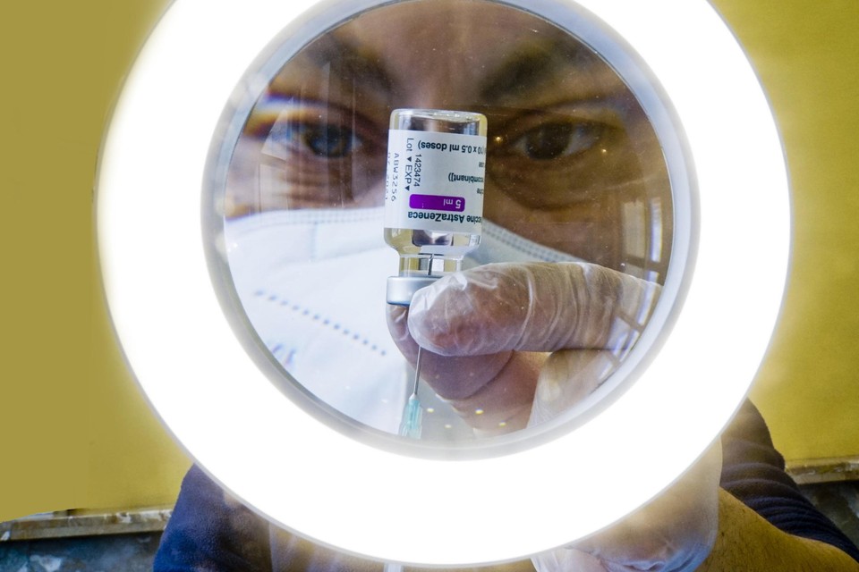 AstraZeneca verkocht zijn vaccin tegen kostprijs, zolang de pandemie duurde. 