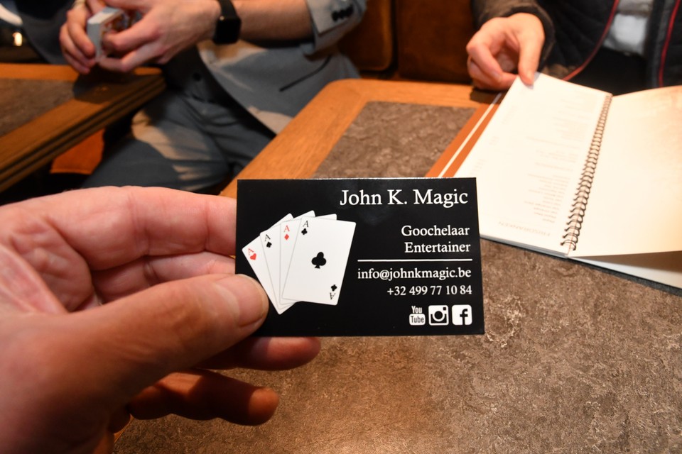 John K. Magic kwam iedereen verrassen met professionele trucs en effecten