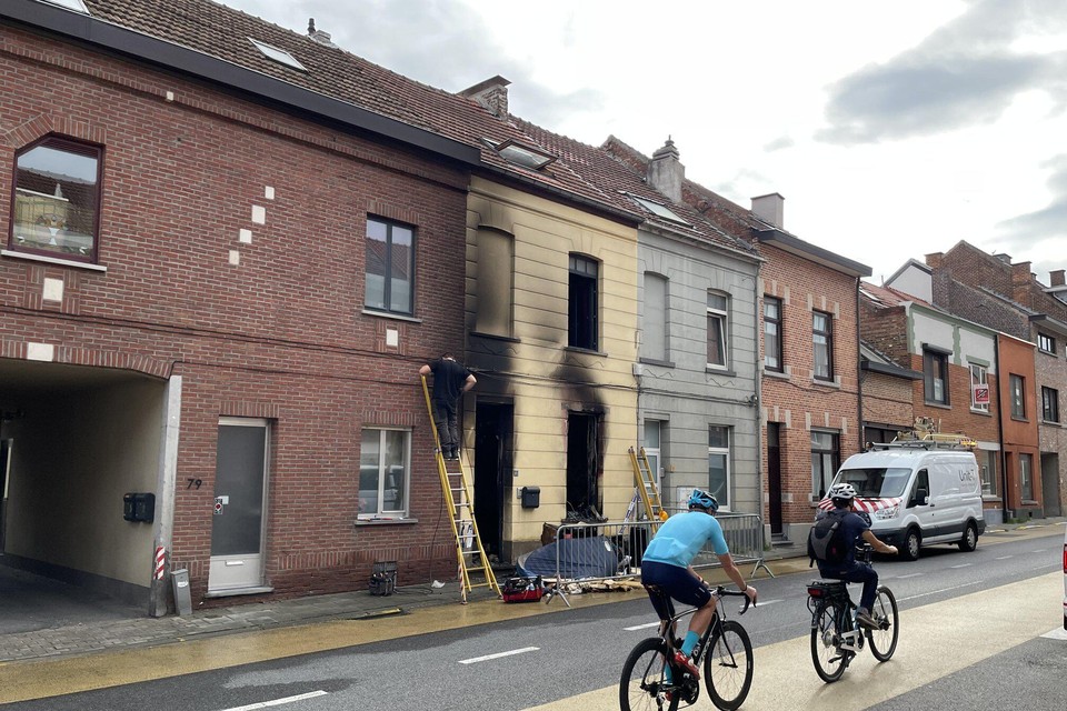 De woning is onbewoonbaar verklaard.