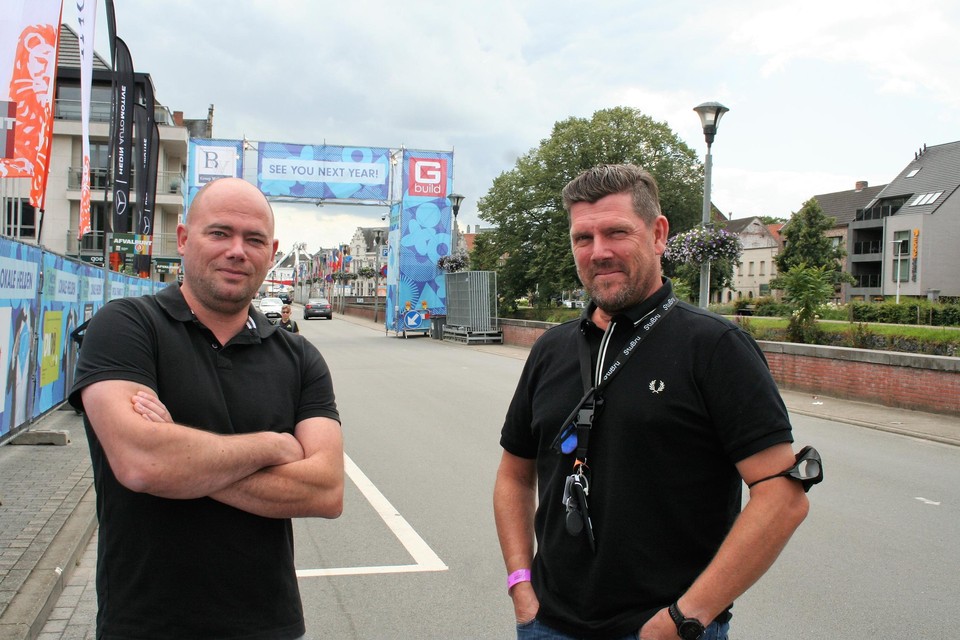 Glenn Goeman (links) van bouwbedrijf G-Build met marketingman Peter Laureys van de Lokerse Feesten.