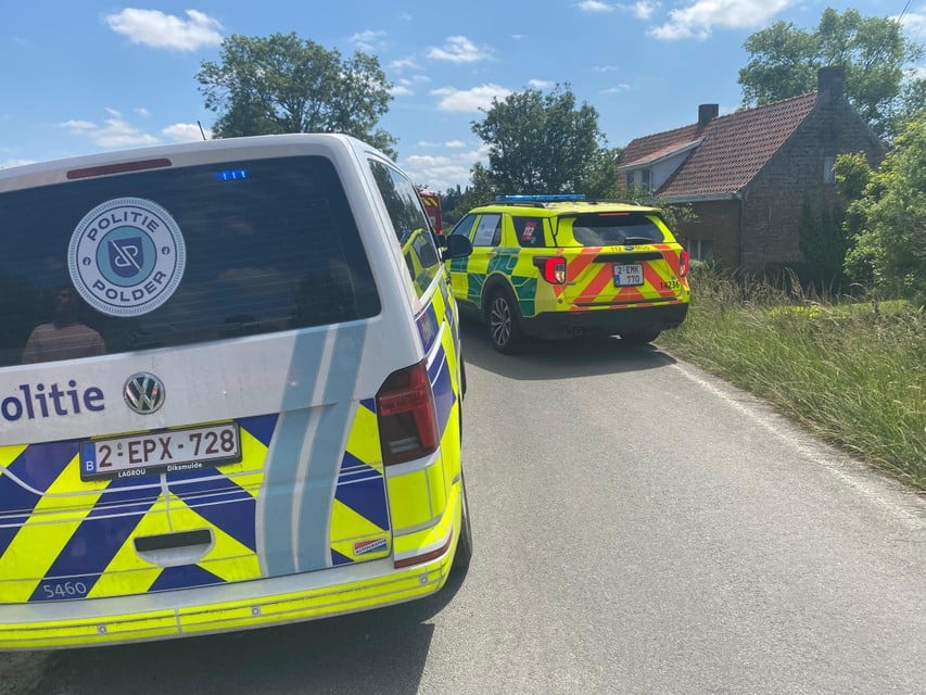 The accident happened on Friday afternoon on the IJzerdijk in the village of Sint-Jacobs-Kapelle.