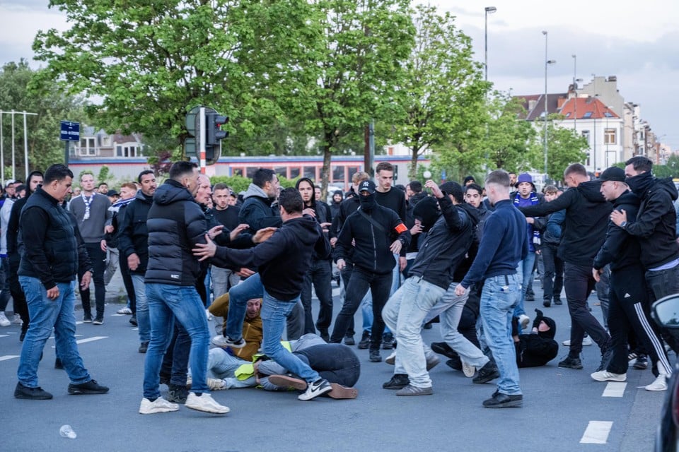 Mayor Van Brugge opposes decision to exclude supporters of Bruges in the capital, Minister Verlinden asks « proportional measures » (inland)