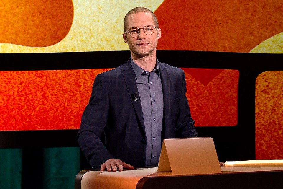 Mathias Coppens moet nog even wachten voor hij verder mag gaan met de nieuwe quiz.
