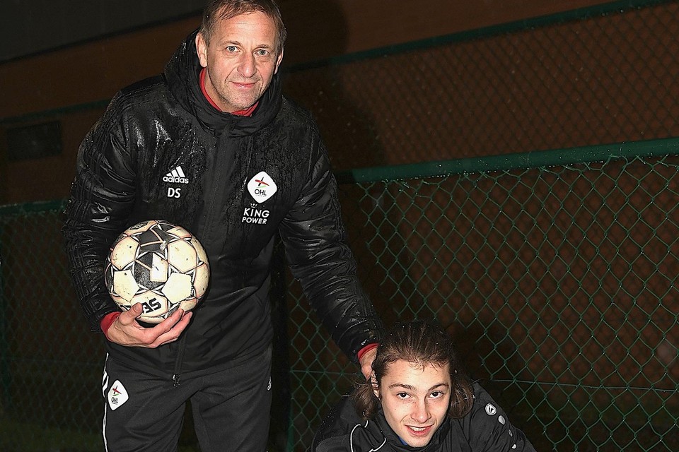 Daniël Simmes op training met zijn jongste zoon Milan.