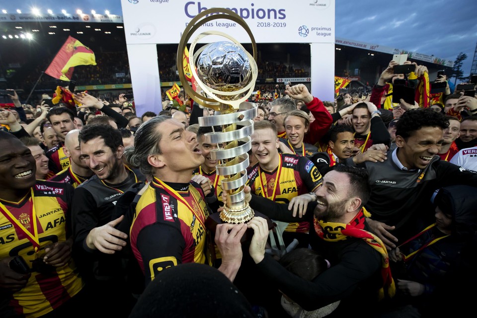Verslaafd Panter Traditioneel Vier jaar geleden won KV Mechelen de beker… als tweedeklasser: “We hadden  krampen tot achter onze oren” | Het Nieuwsblad Mobile