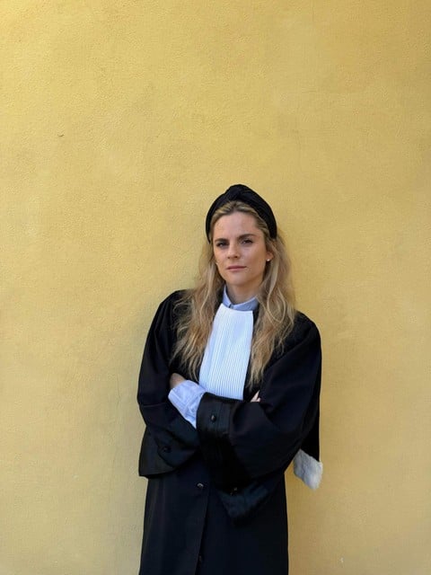 Marleen (62) risks driving ban for accident by train on level crossing, but goes for acquittal: « was an unclear traffic situation » (inland)