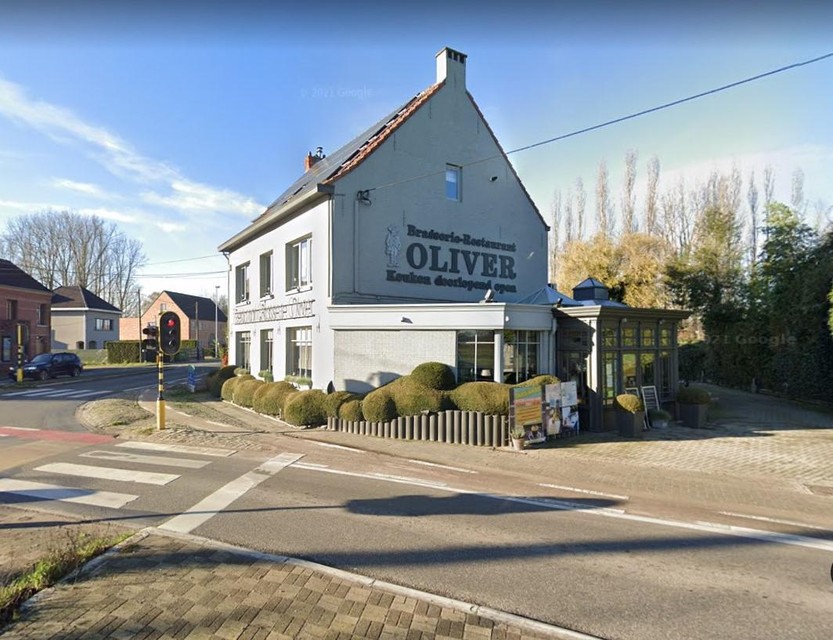 omhelzing synoniemenlijst Correspondent Restaurant Oliver staat te koop, maar blijft nog wel gewoon open | Het  Nieuwsblad Mobile