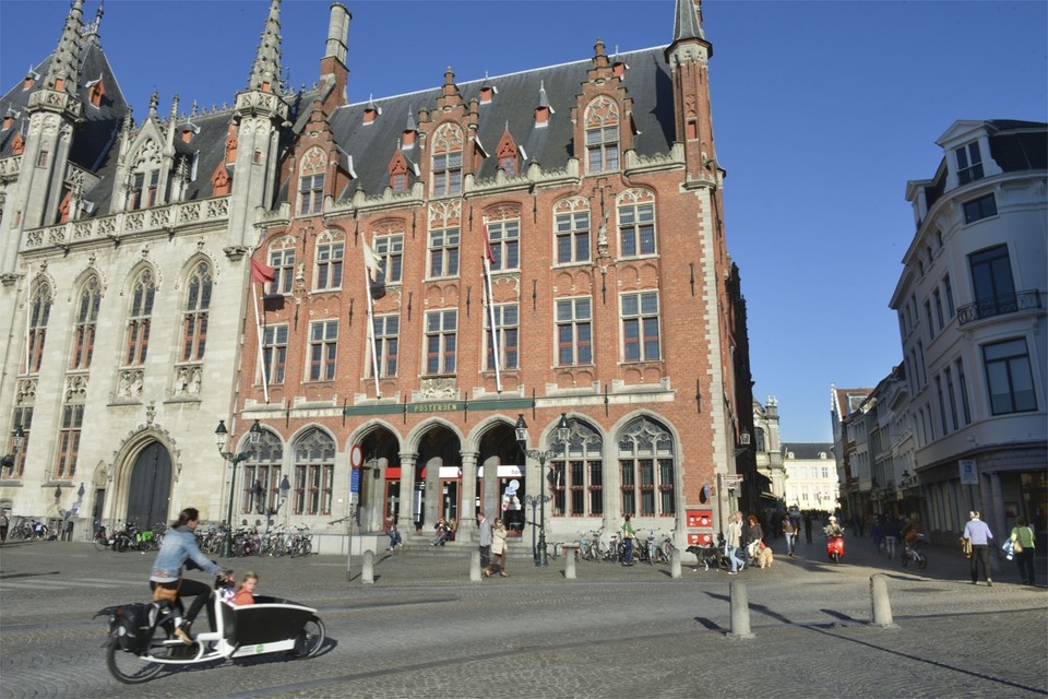 De Markt in Brugge. 