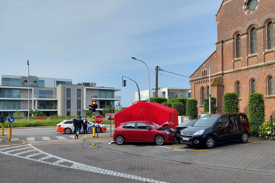 The driver fell ill behind the wheel and two cars were parked.