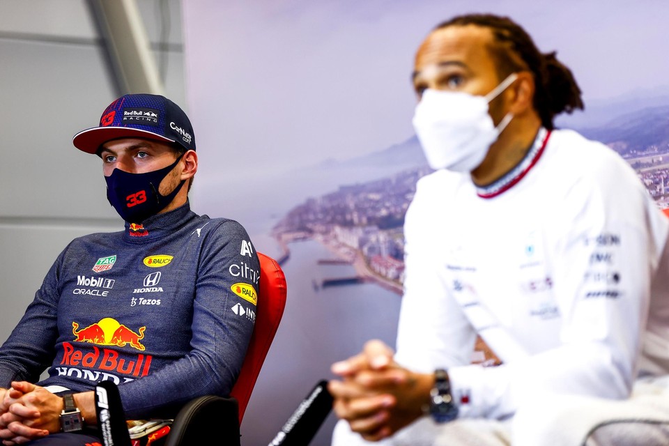 Max Verstappen en Lewis Hamilton