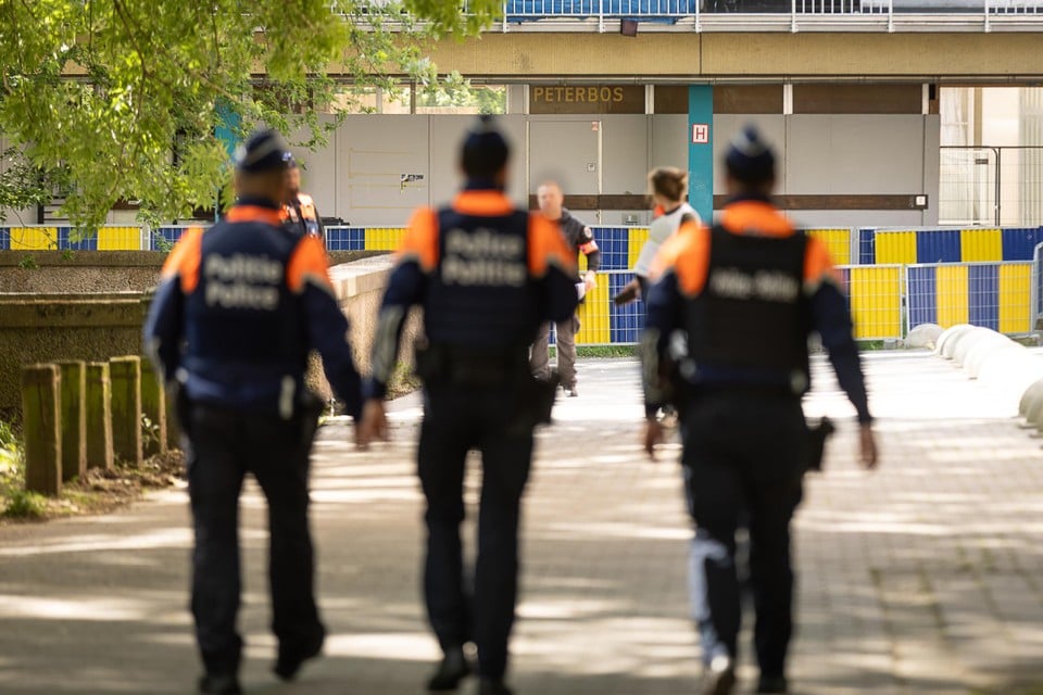 People with a criminal record can now also apply to the police