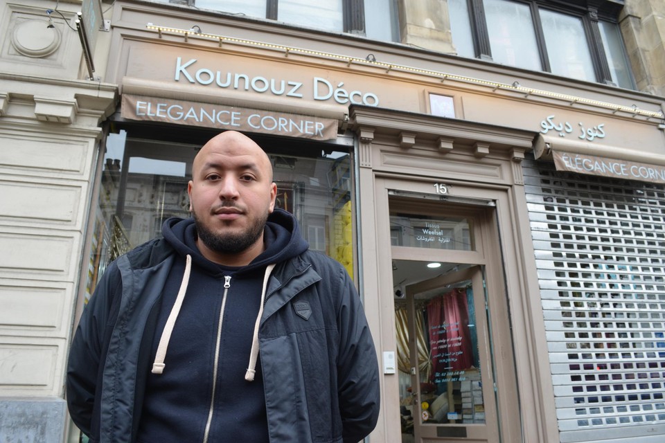 Ayoub El Bachiri van Kounouz Déco is een van de vele handelaars die de rellen van zondag veroordeelt. 