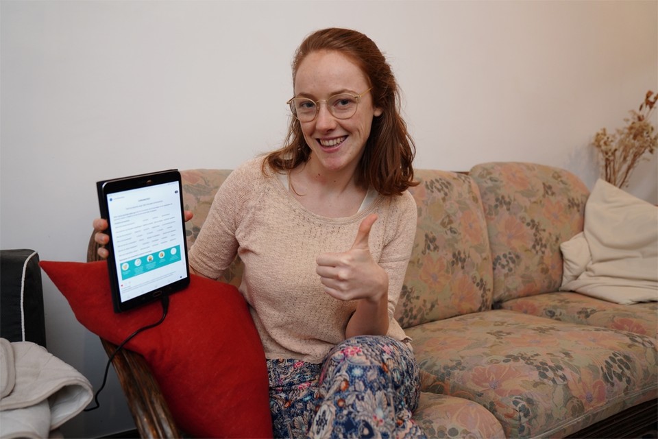 Biologieleerkracht Eva Van Wassenhove ontwikkelde een onlinetest waarin haar leerlingen hun kennis over het coronavirus kunnen checken en bijspijkeren. 