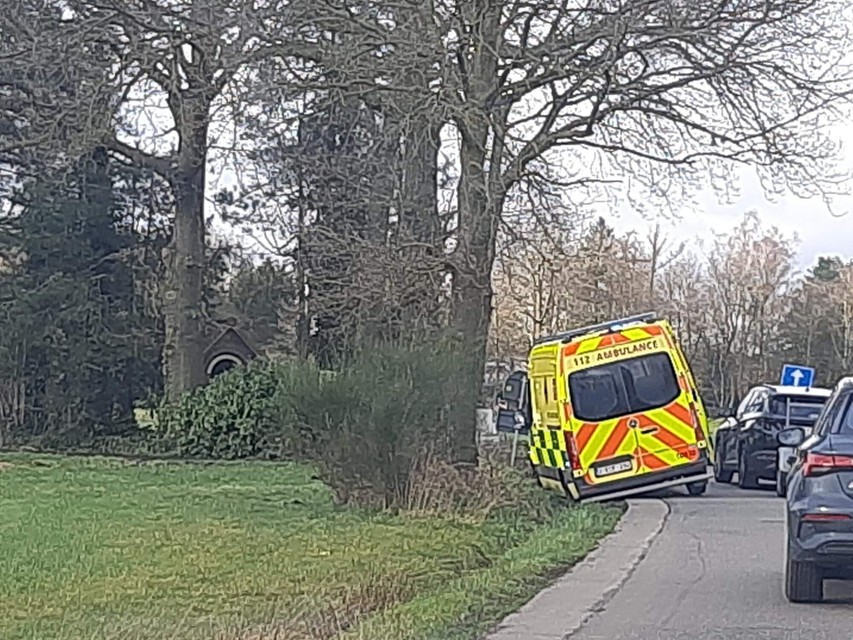 It is narrow on the diversion road, this ambulancier also experienced.